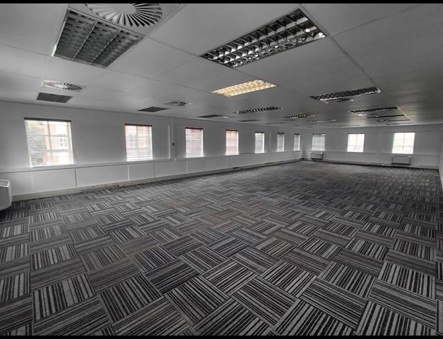 528M² OFFICE TO LET IN FOURWAYS